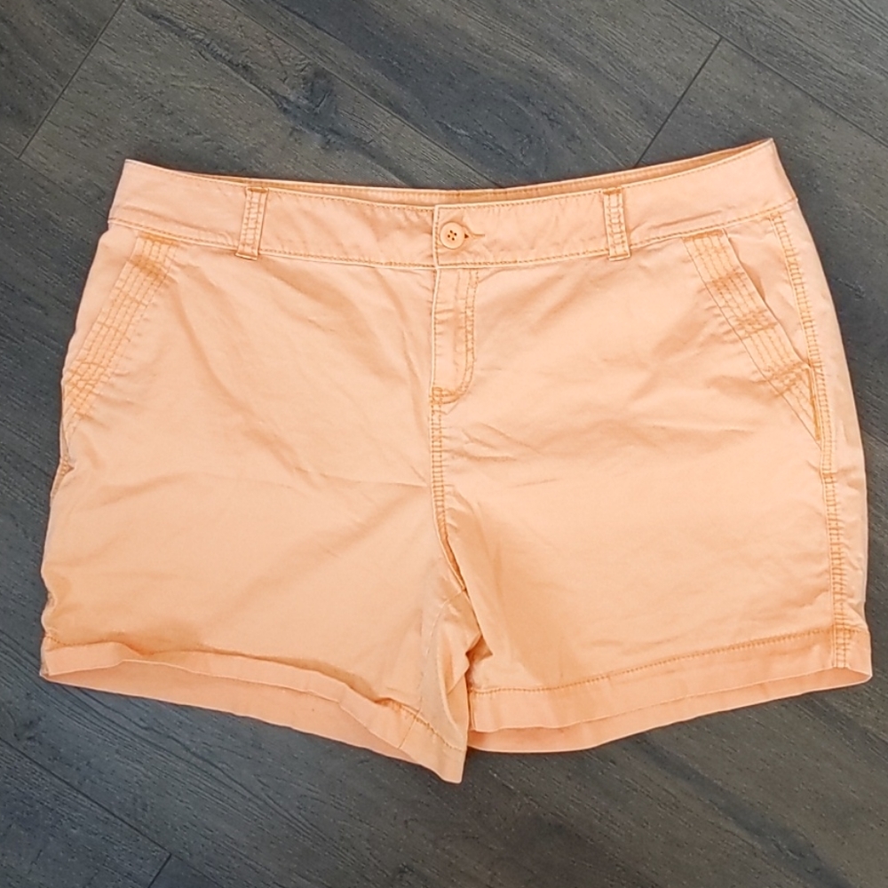 Maurices Peachy Coral Shorts Size 20